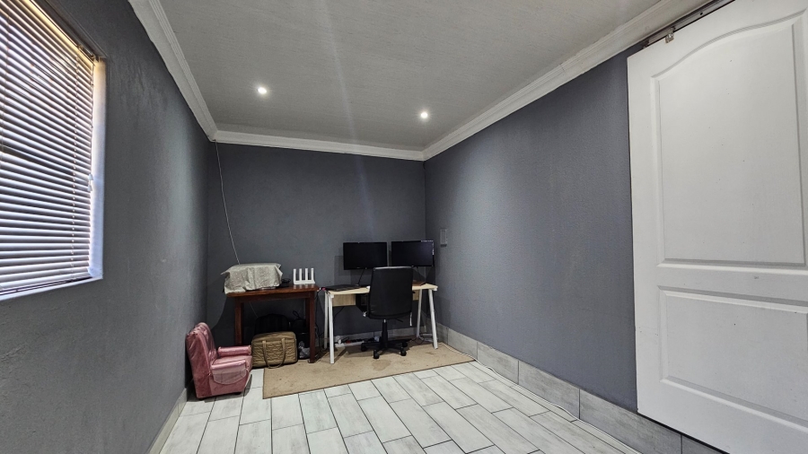 3 Bedroom Property for Sale in Vaalpark Free State